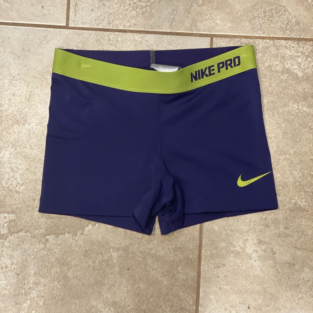 Nike pro spandex shorts